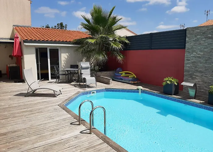 Studio Independant Chez L\'Habitant Avec Piscine Et Cuisine Exterieures