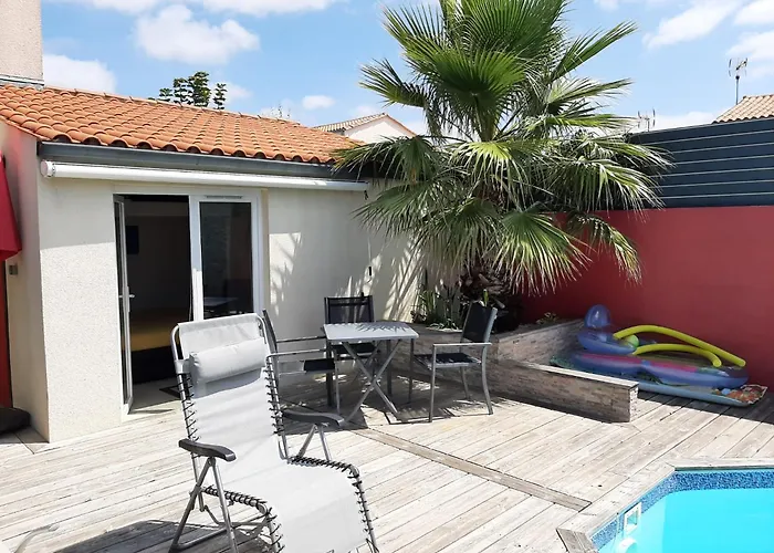 Studio Independant Chez L\'Habitant Avec Piscine Et Cuisine Exterieures